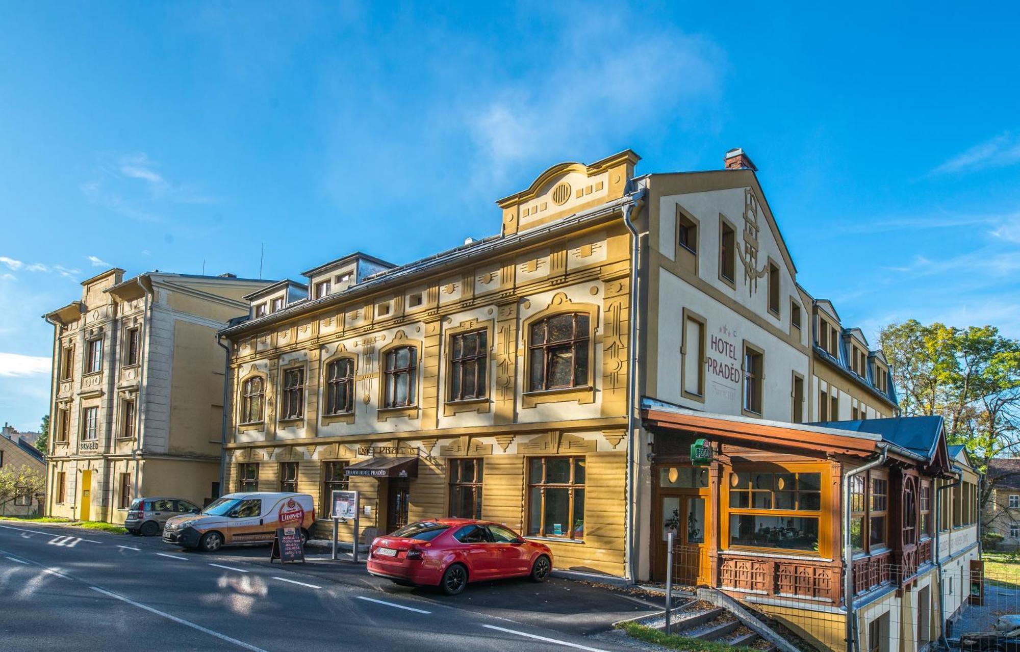 Penzion Praded Thamm Zlaté Hory Extérieur photo