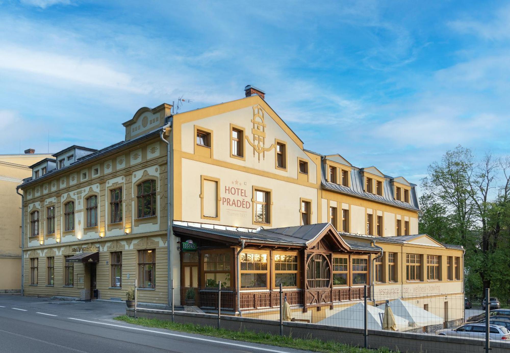 Penzion Praded Thamm Zlaté Hory Extérieur photo